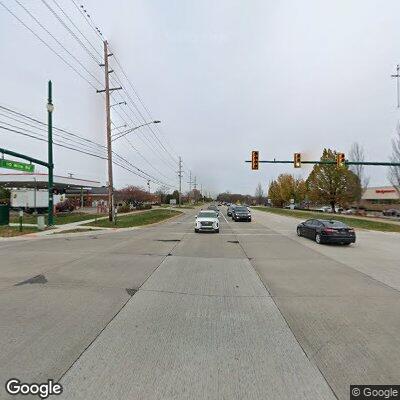 Traffic crash with arm injury near Flagstar Bank