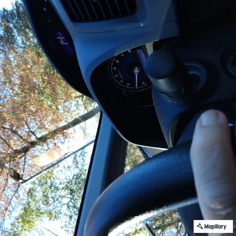 Erratic red minivan reported on Old Billerica Road