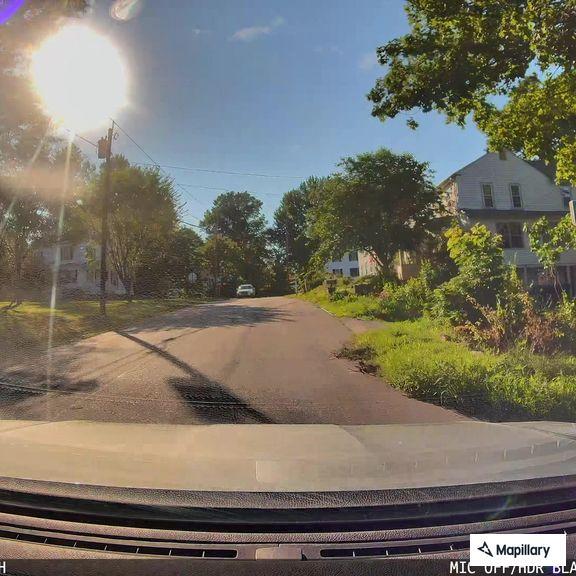 Man aged 35 has breathing difficulty on Cross Road
