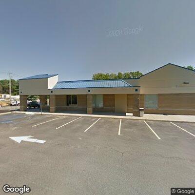 Man having difficulty breathing and chest pain at care center
