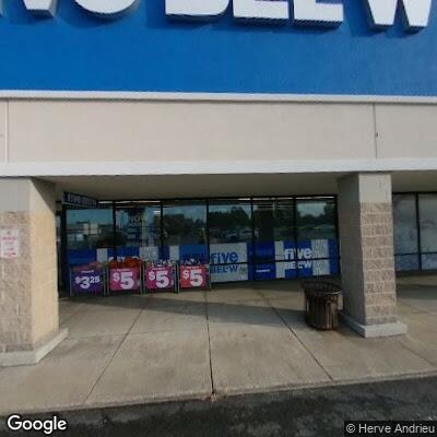 29-year-old female having seizure at Geneseo store