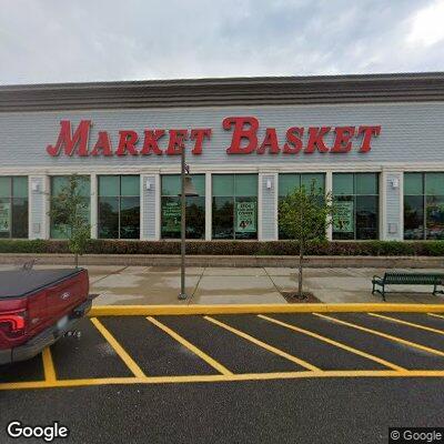 Single-car crash with no injuries at Market Basket