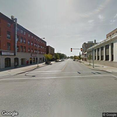 Male with breathing difficulty at Broadway and Fillmore