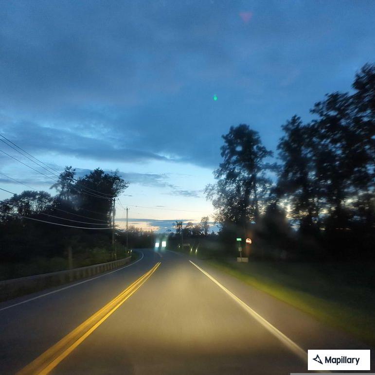 Dump truck crash leaves debris on NY-67 roadway