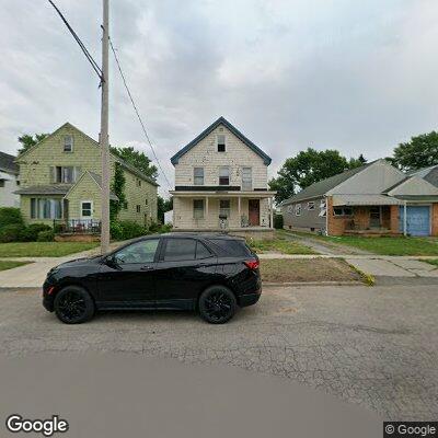 Confused adult reported near Hawthorne Ave in Tonawanda