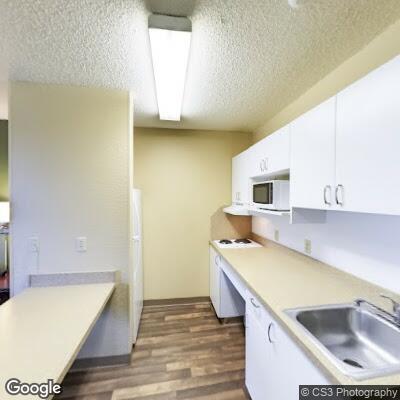 Accidental medication overdose at Extended Stay America