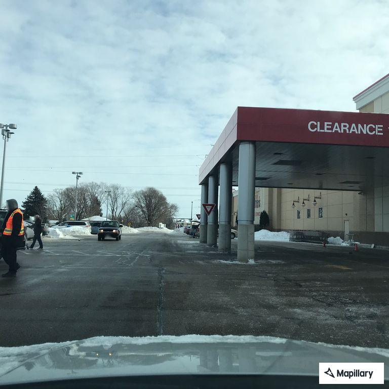 Officers track suspicious Chrysler near Woodman’s