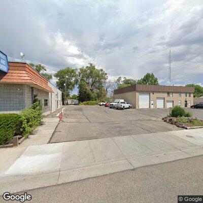 person requires lift assist at east 1st street