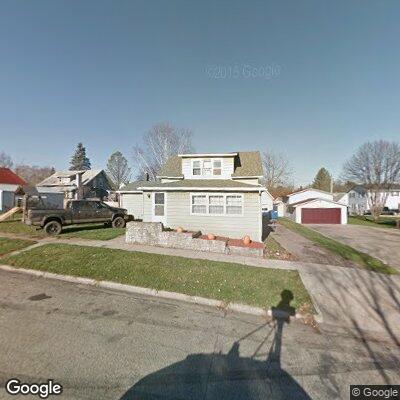 Neighbor dispute over lawnmower debris