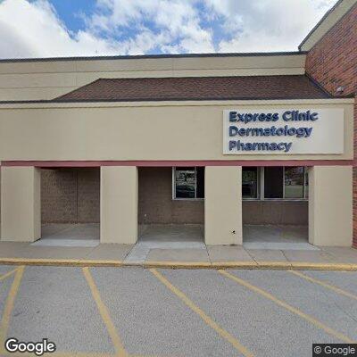 Man has severe abdominal pain at health clinic