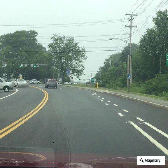 Tow request for disabled box truck in Freeport