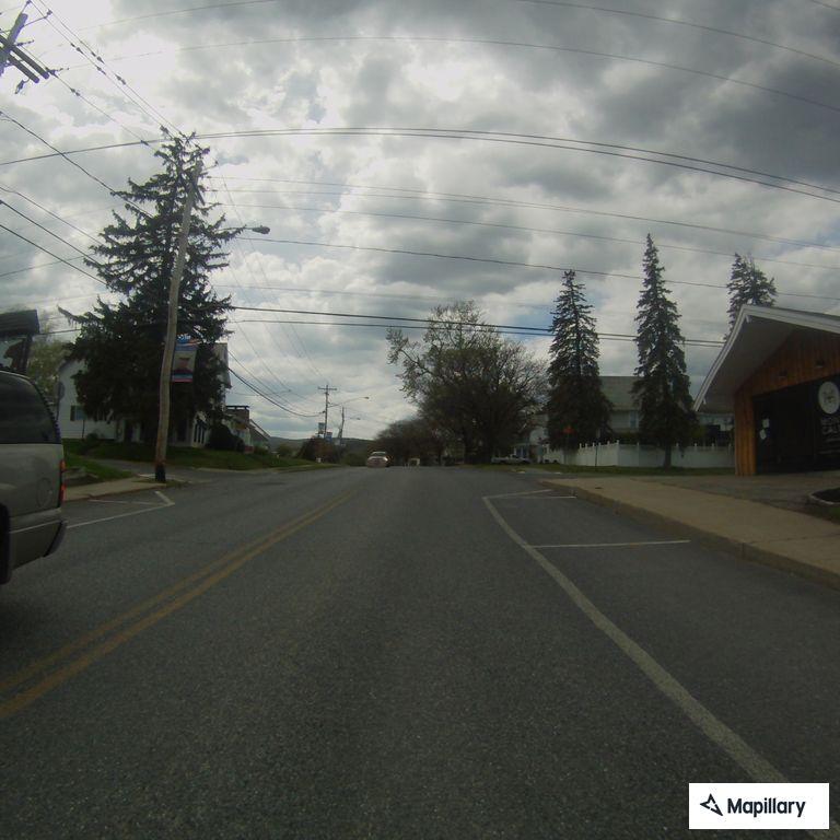 Male with breathing difficulty and nausea near Montcalm Street