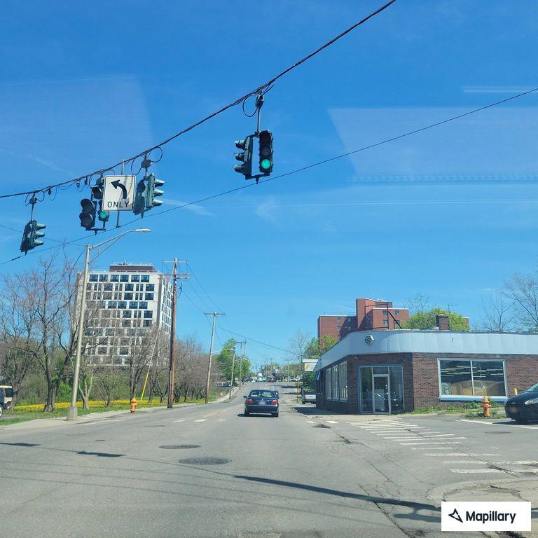 Suspicious person reported at Mill Street apartments