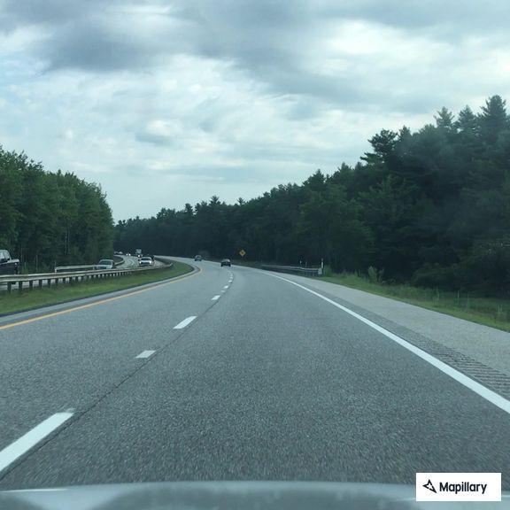 Man possibly having seizure on I-95 southbound in Maine