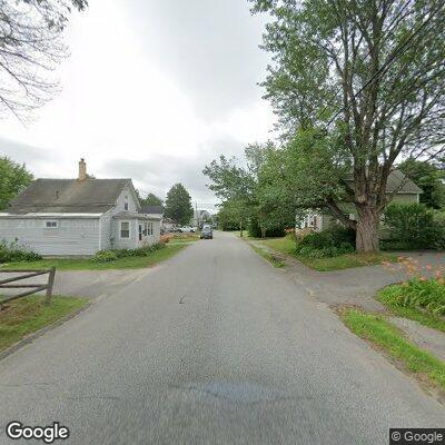 Unresponsive person with agonal breathing on Spring Street