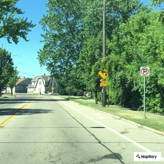 Traffic stop at Appleton Road and Marquette Street