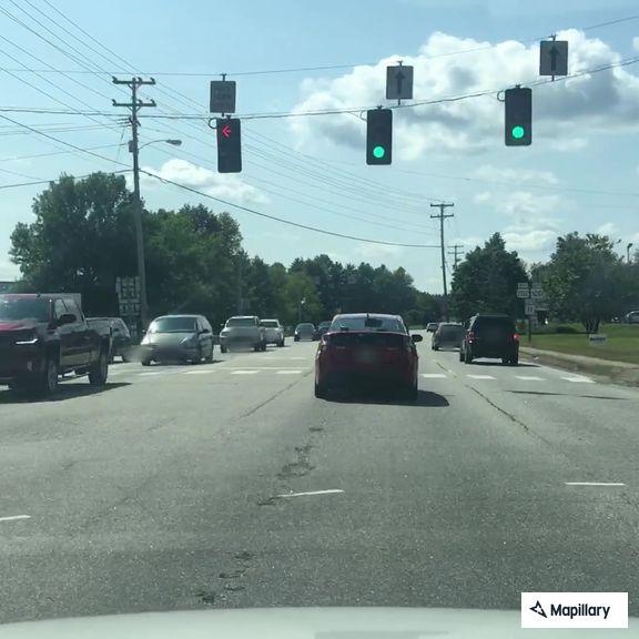 Stalled vehicle blocking lane on Western Avenue