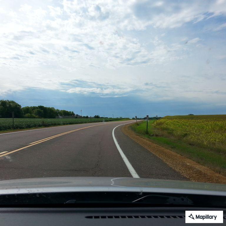 Erratic driving by silver Wagoneer near Hampton
