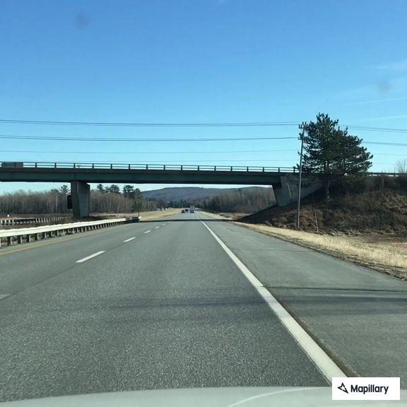 Wrong-way SUV reported on I-395 near Brewer