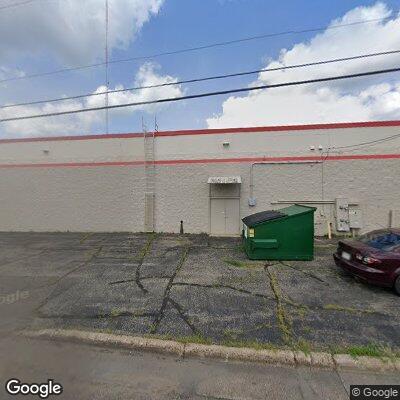 Driver verbally threatens staff at auto parts store