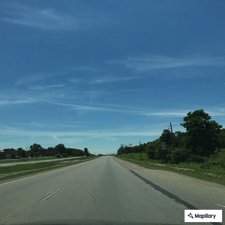Reckless driver on Highway 169 throws bottle
