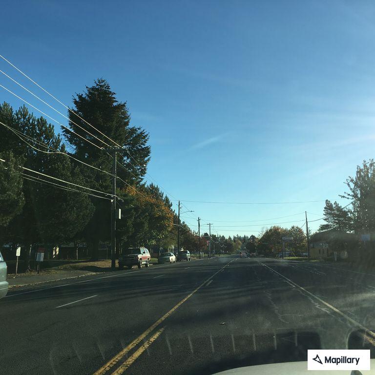 Lift assist near Bell Acres Estates on Northeast Division Street