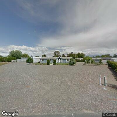 Lift assist for elderly man in Irrigon, Oregon