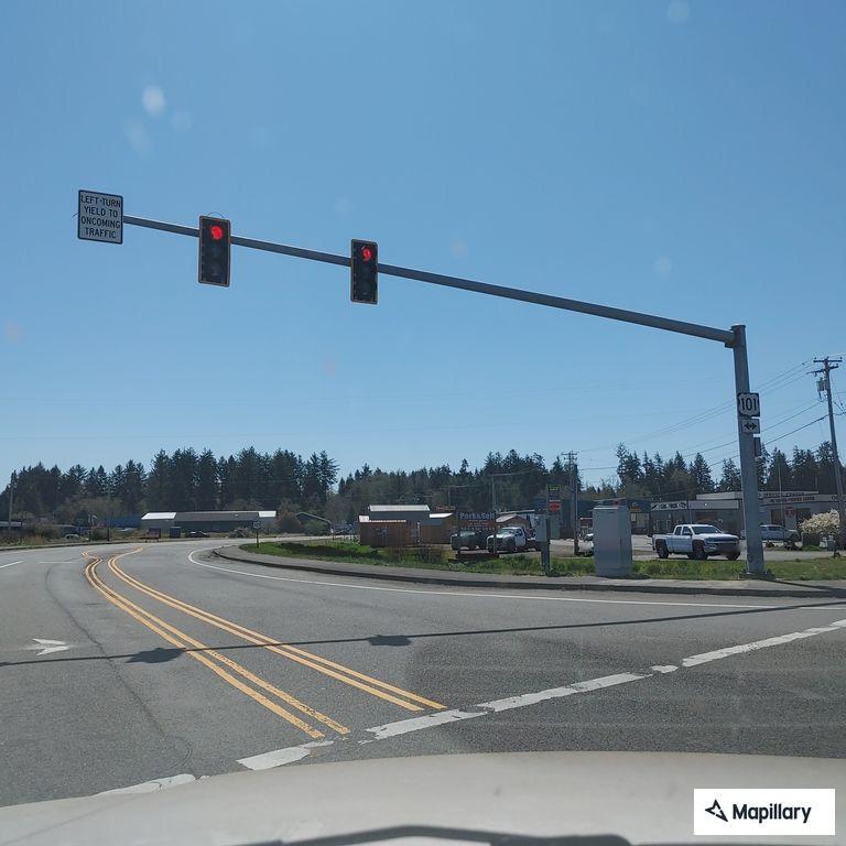 Traffic stop on US-101 at Marlin Avenue