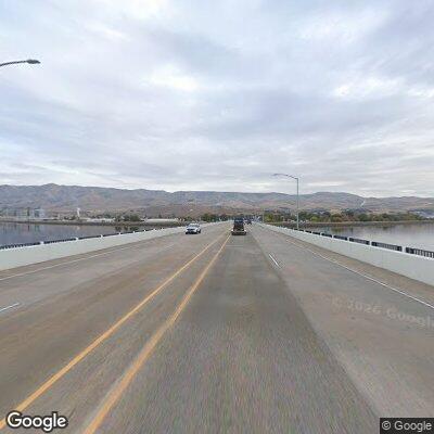 Erratic driver follows vehicle near Memorial Bridge