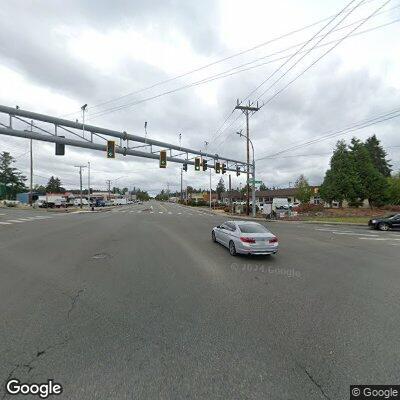 Officer contacts pedestrian in roadway intersection