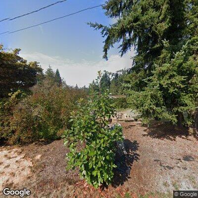 Adult male choking on food near Hilda Street