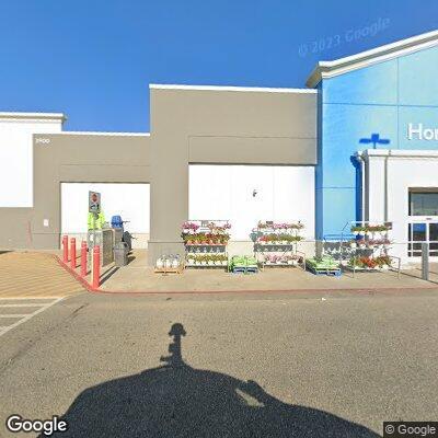 Child bleeding from head after fall at Walmart
