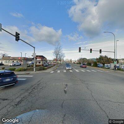 Vehicle leaking fluids near Commercial Avenue