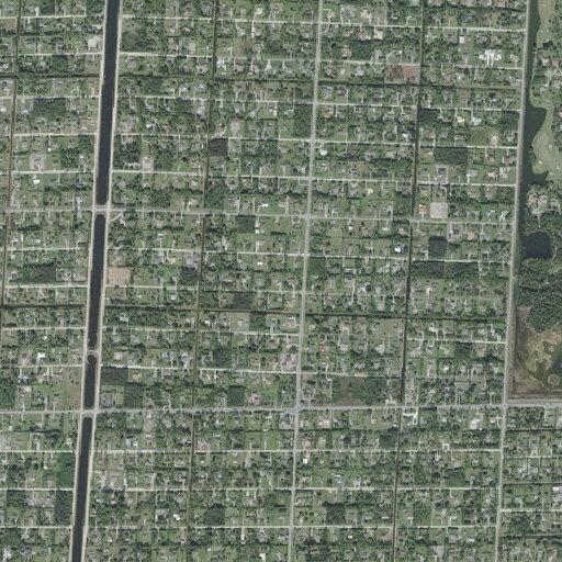 Deputy reports single-vehicle crash in Loxahatchee