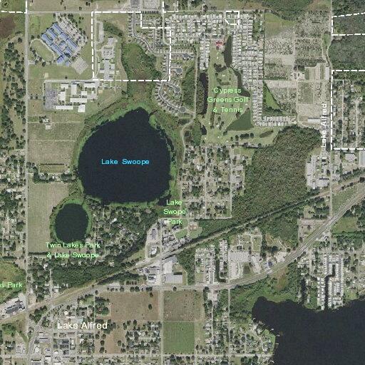 Vehicle crash on Alpha Street East in Lake Alfred