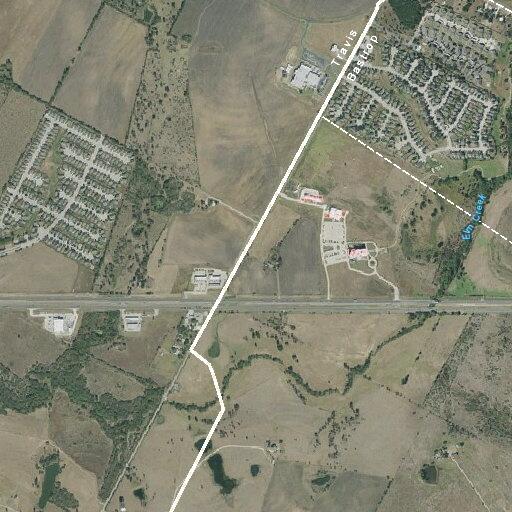 Report of masked suspects entering country store