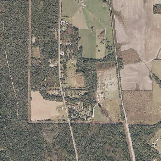 64-year-old woman falls and breaks hip in Moss Point