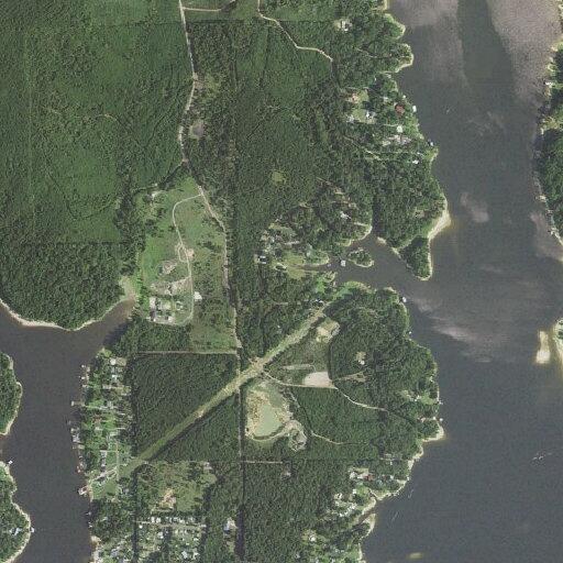 Officer responds to littering complaint at home