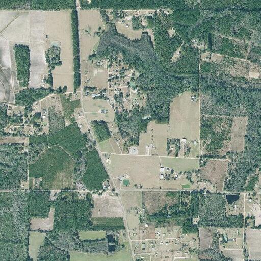 911 hang-up with woman yelling at Red River Lane