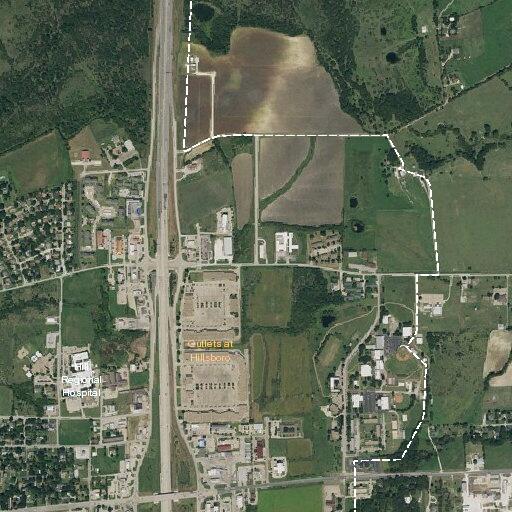 Fire alarm at outlet near Interstate 35