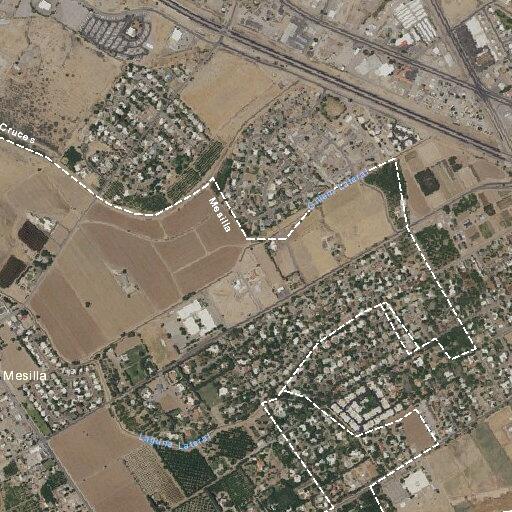 Man reported stealing fence on Camino Del Rey