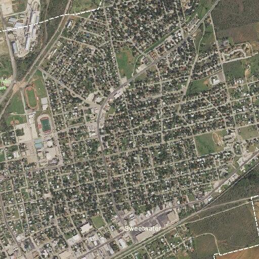 Teen girl falls and injures knee in Sweetwater