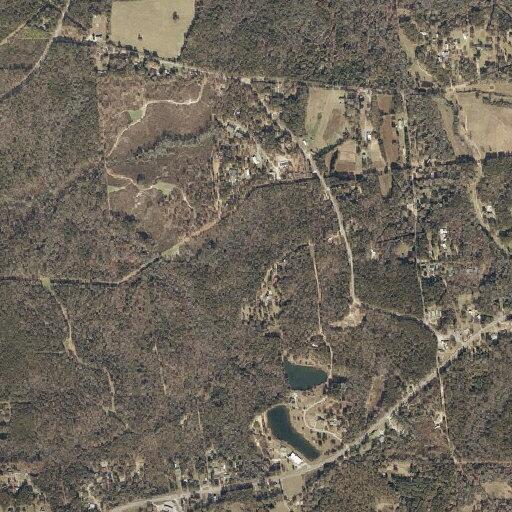 Crash with injuries on Tallassee Highway