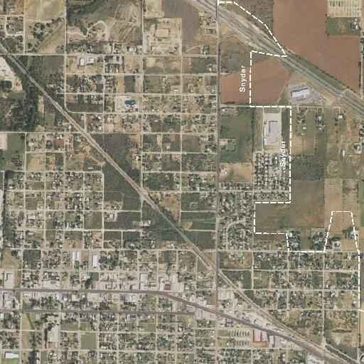 Elderly woman needs lift assist near Snyder