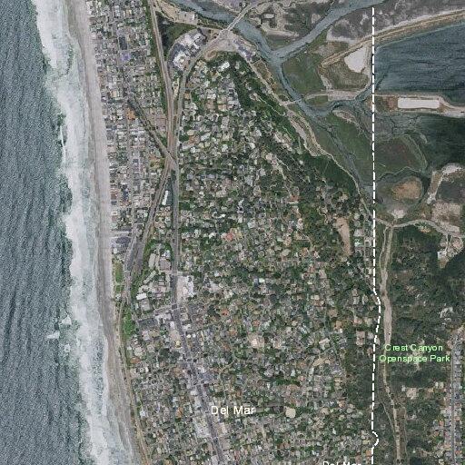Male, 20, suffers dislocated knee near Del Mar shoreline