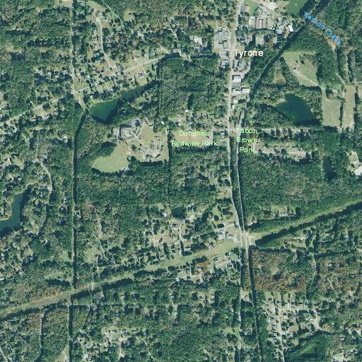 Reported gas leak near East Crestwood and Senoia