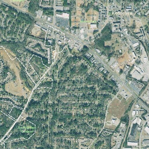 Teen girl injured knee after stair fall in Kennesaw