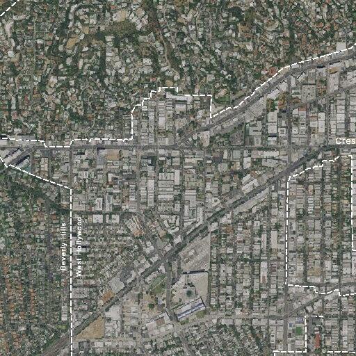 Person reported having a seizure at Santa Monica Blvd