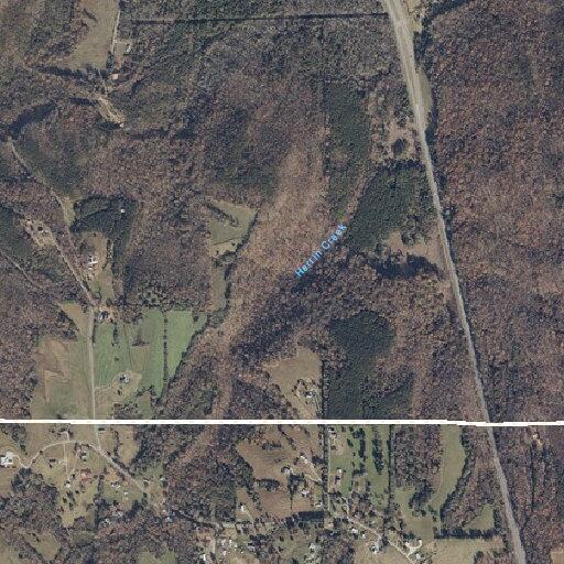 Female needs help entering home in Vinemont