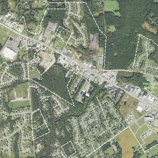 Elderly man reports back pain at Swansboro apartment
